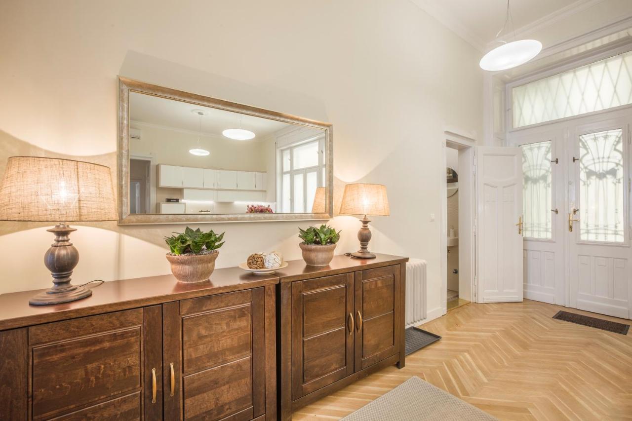 MODERNIZED Unique Huge Central Apartment On 135sqm Budapest Extérieur photo