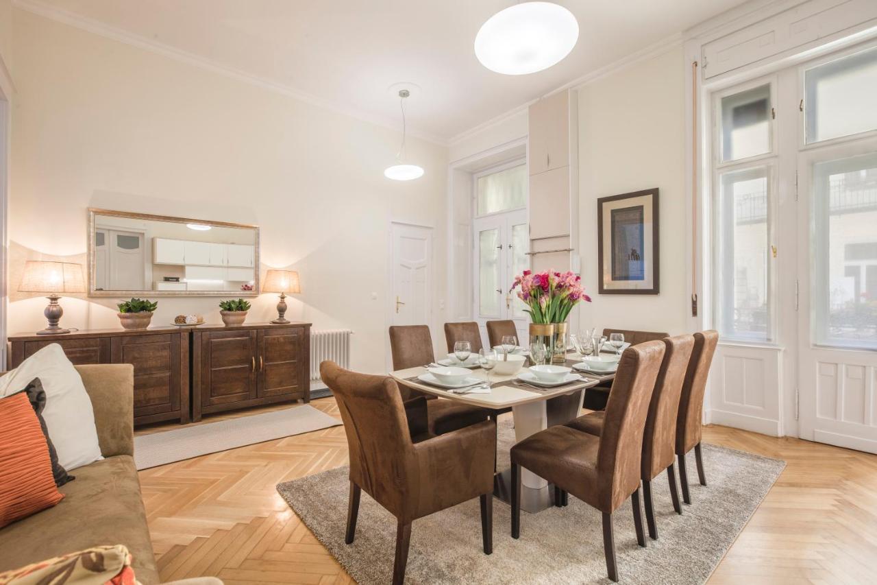 MODERNIZED Unique Huge Central Apartment On 135sqm Budapest Extérieur photo